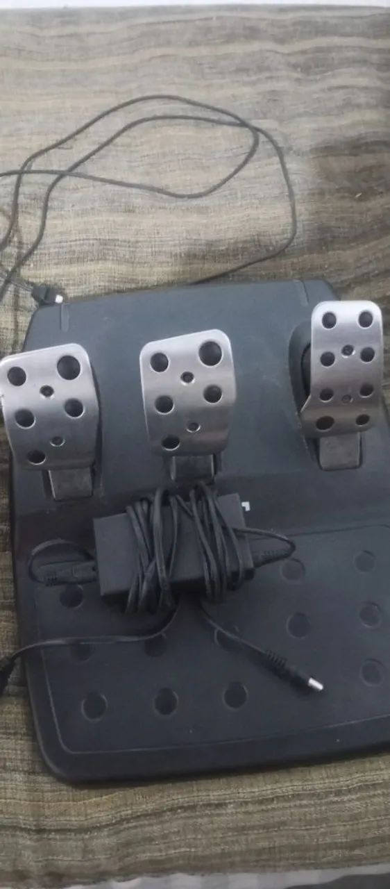 Volante Logitech g29 semi-novo  - Foto 3