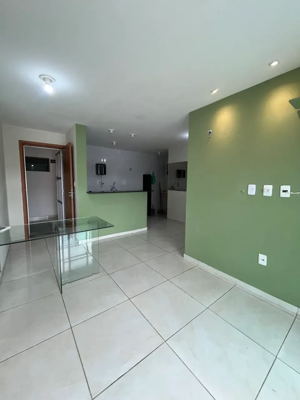 APARTAMENTO NASCENTE COM VARANDA E SUÍTE | LOCAÇÃO BANCARIOS - Foto 3