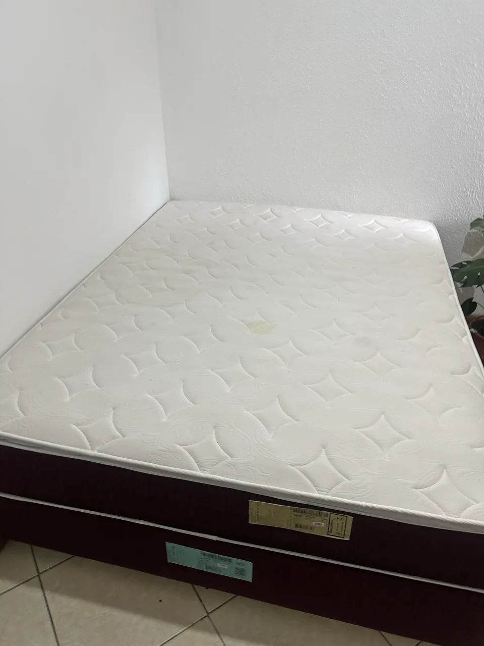 CAMA QUEEN ÓTIMO ESTADO - Foto 3