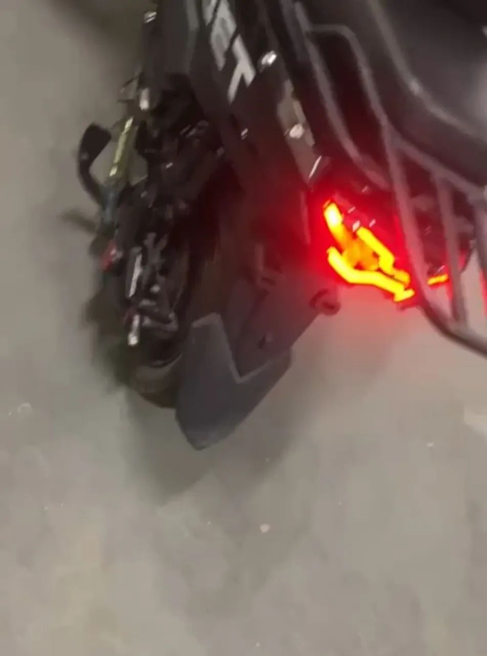 Moto elétrica super nova impecável  - Foto 2