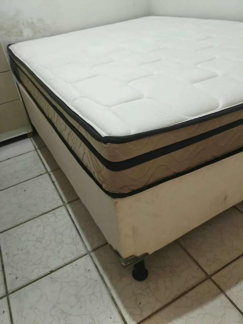 Cama casal seminova base e colchão 690 - Foto 3