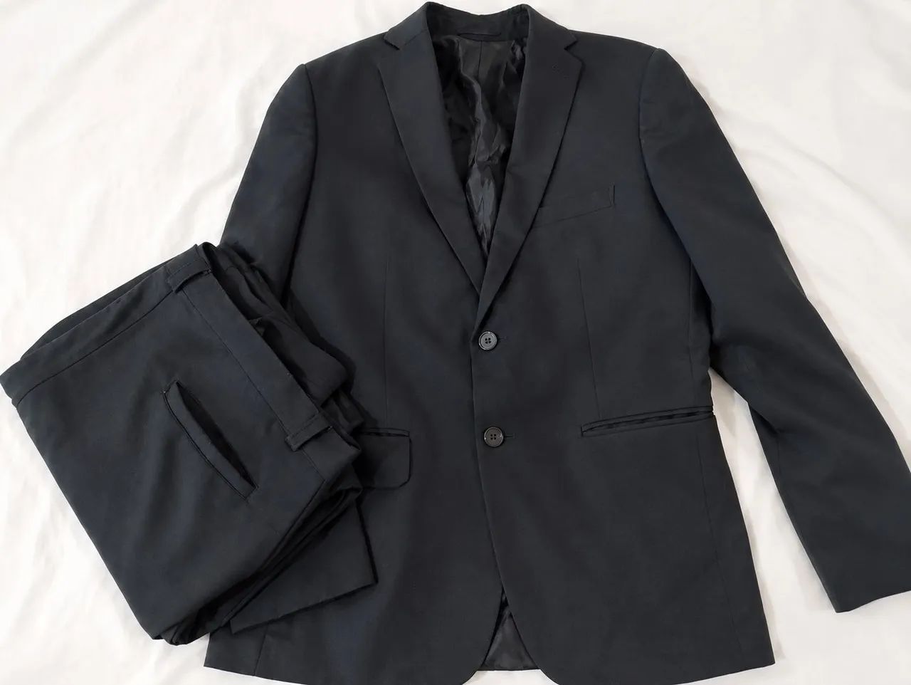 Conjunto calça e terno na cor preta + gravata e social