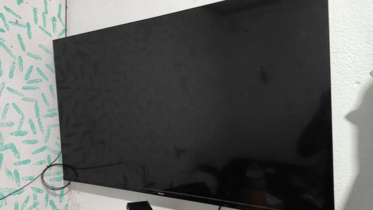 TV PHILLIPS 4K 50 POLEGADAS (LEIA A DESCRIÇÃO)