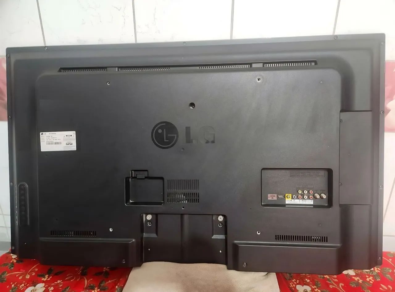 Tv LG 47 polegadas (NÃO E SMART) - Foto 5