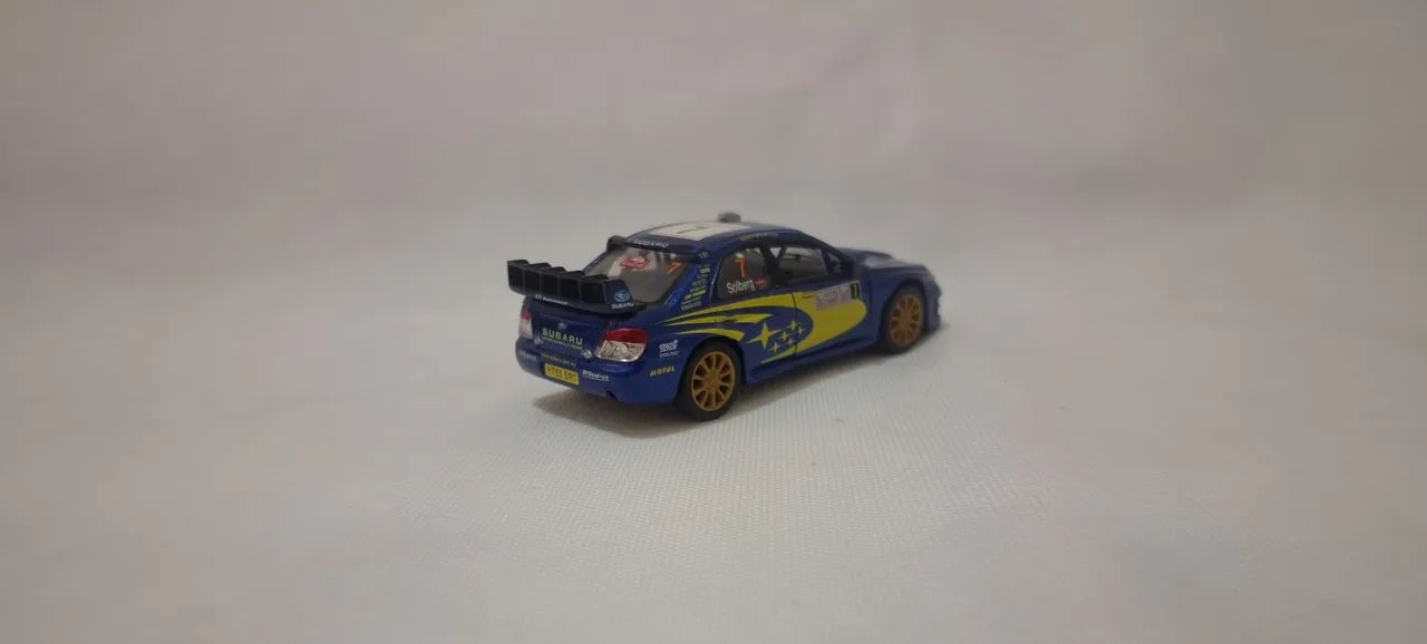 Subaru Impreza Rally  - Foto 2