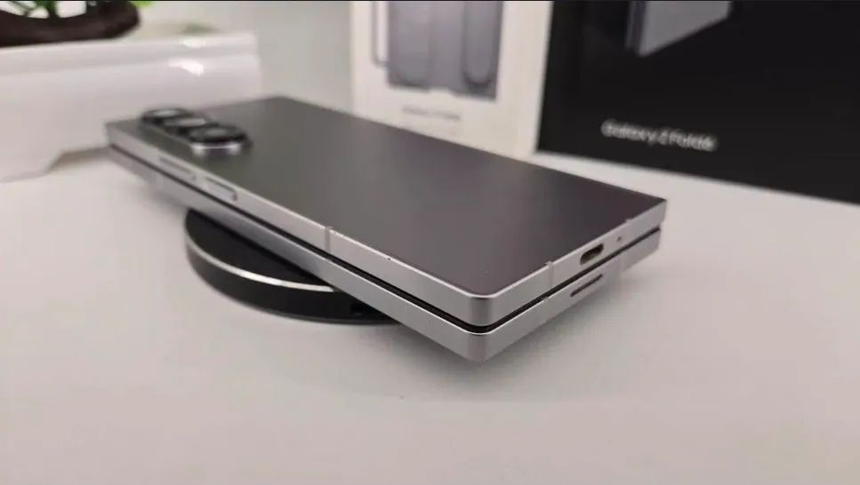 Galaxy Z Fold 6 - Foto 4