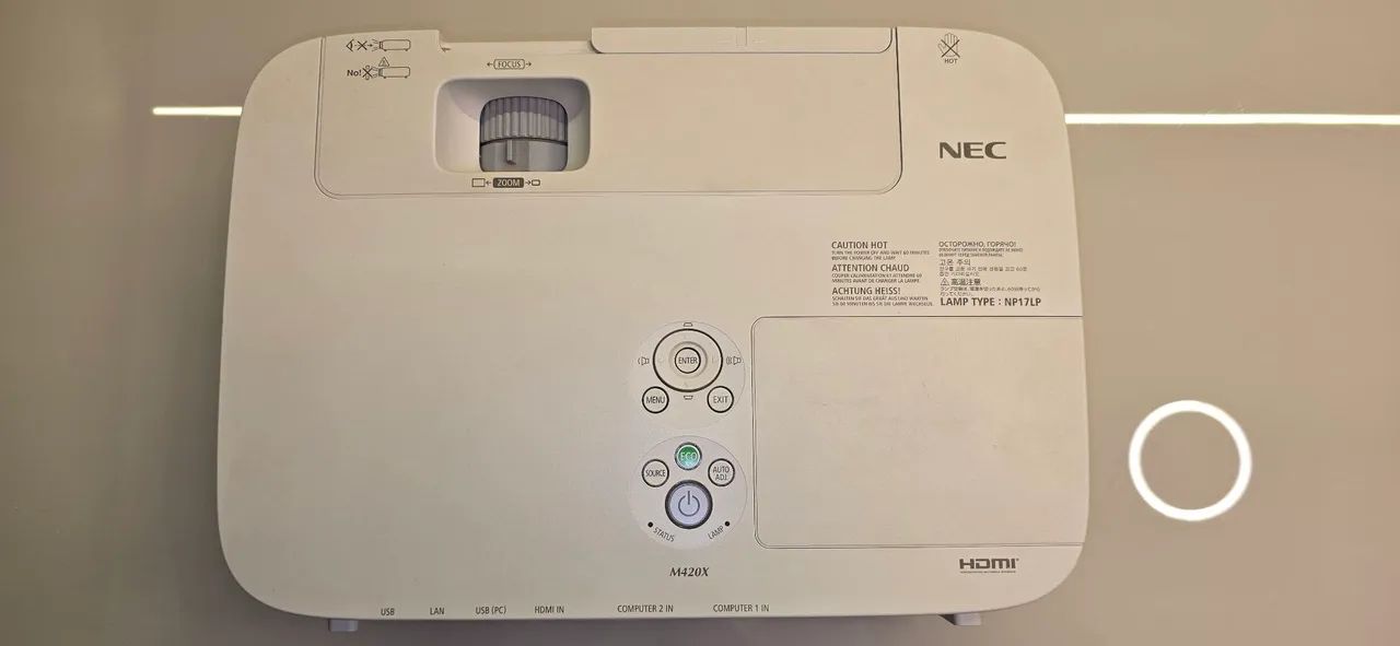 Projetor NEC NP-M420X / 4.200 Lumens - Foto 3