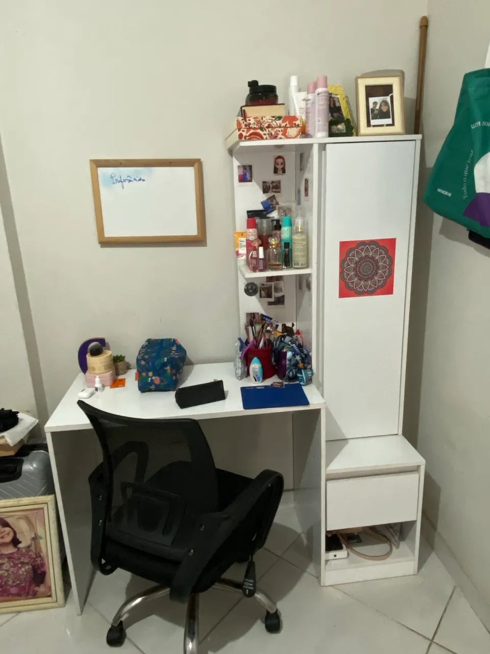 CADEIRA + ESCRIVANINHA - Foto 3