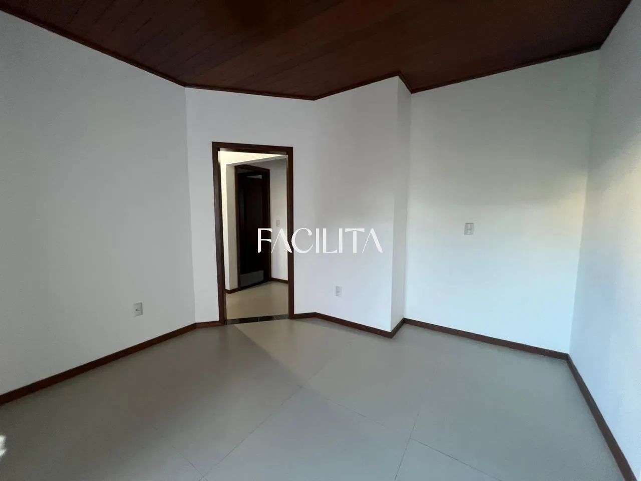 Casa com 3 quartos no bairro Carvoeira, Florianópolis - Foto 4