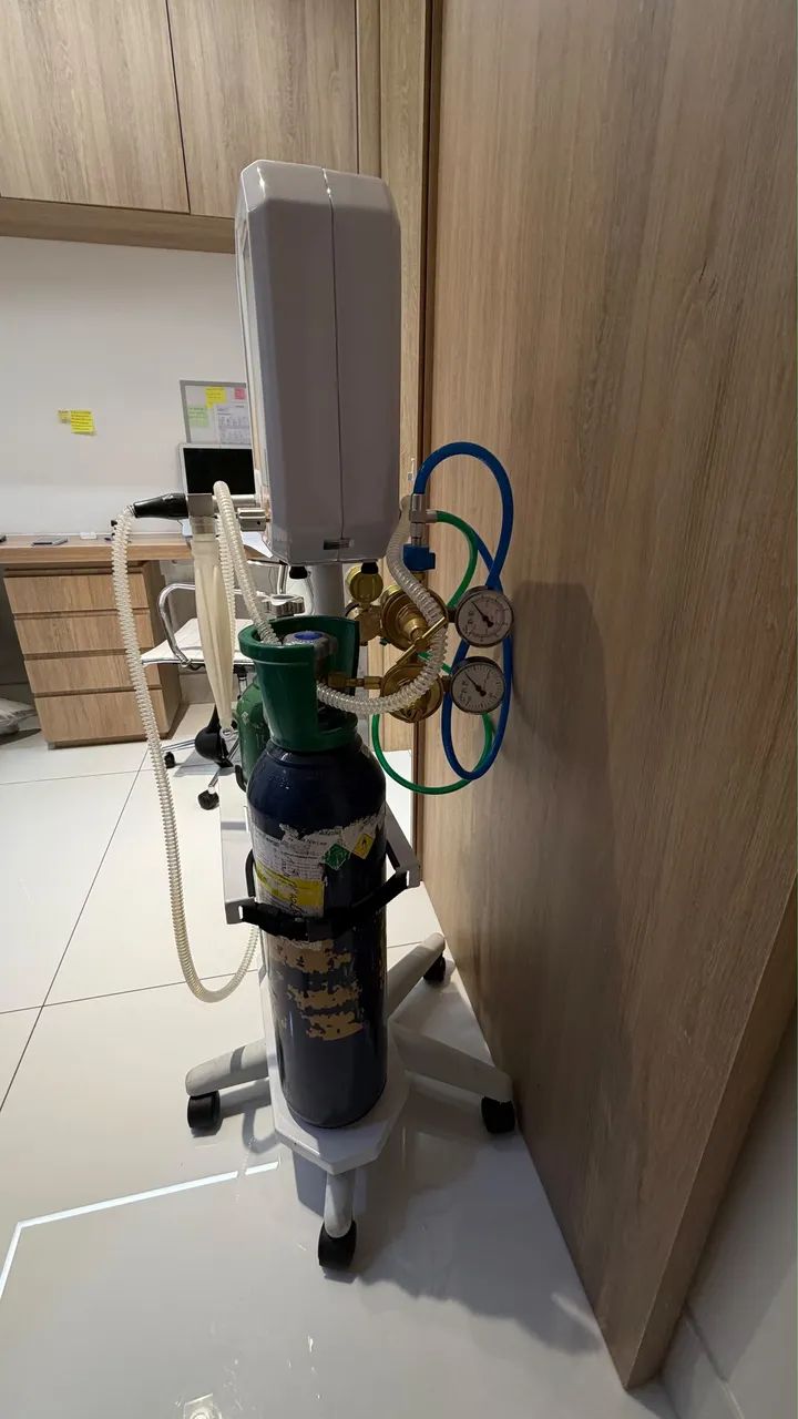 Laser Smile Nitrous - Sedação Consciente com O?/N?O + Cilindros e Carrinho - Foto 3