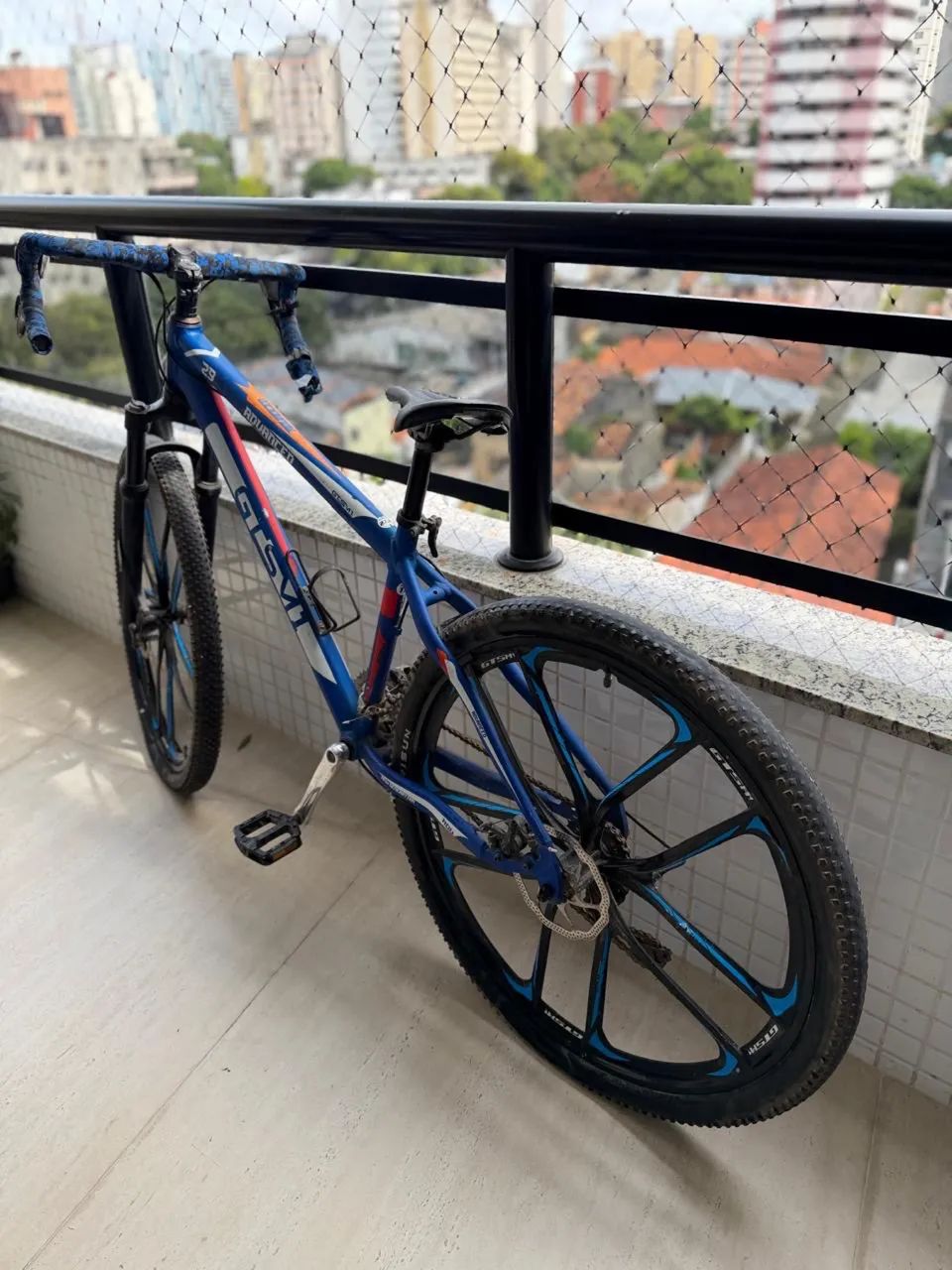 Bicicleta GTS M1 Advanced Aro 29 - Top, com rodas esportivas