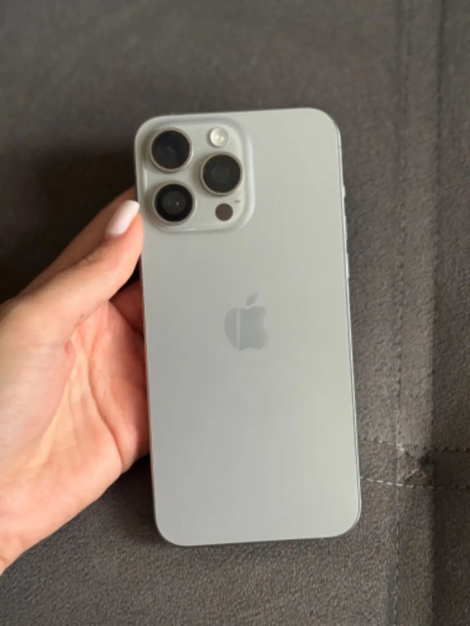 iPhone 15 Pro Max - 256GB - Foto 3