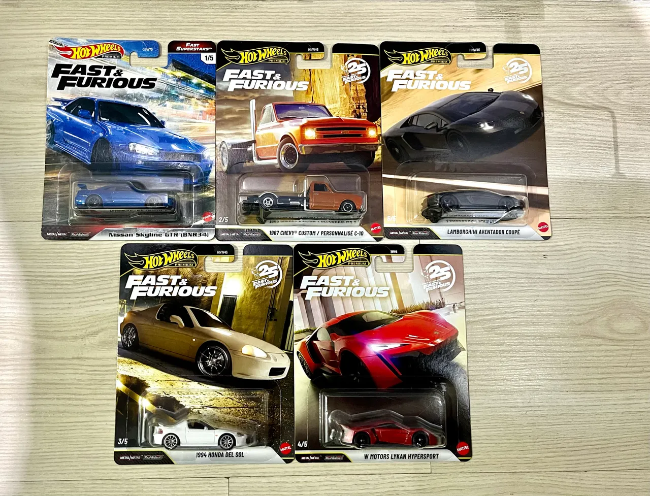 Hot Wheels - Nissan Skyline GTR R32 e R34 - Brinquedos e Jogos