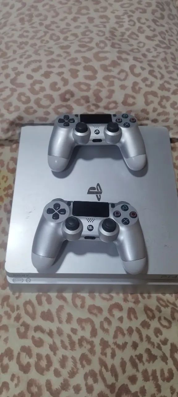 PS4 slim silver desbloqueado  - Foto 2