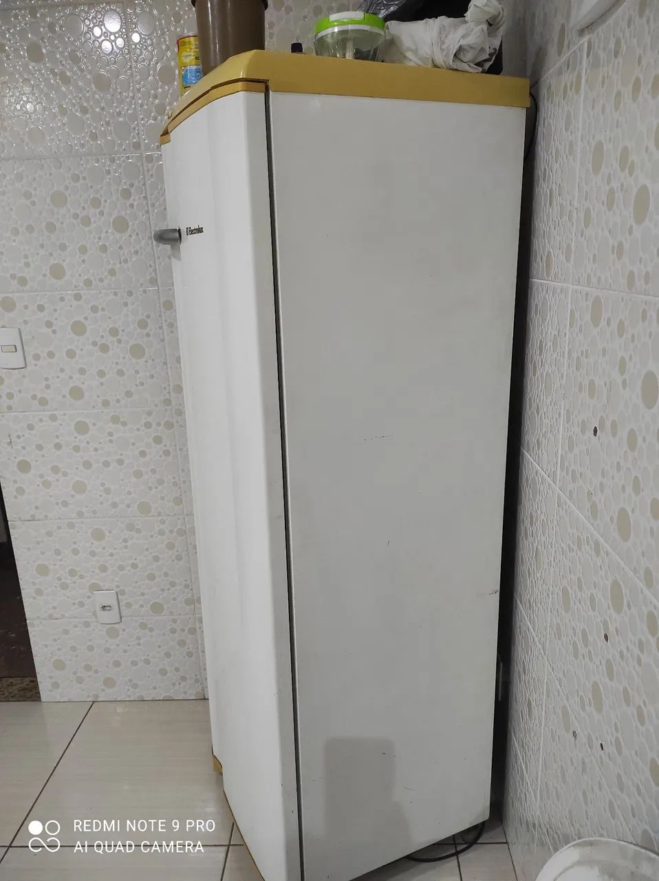 Vendo geladeira Eletrolux 
