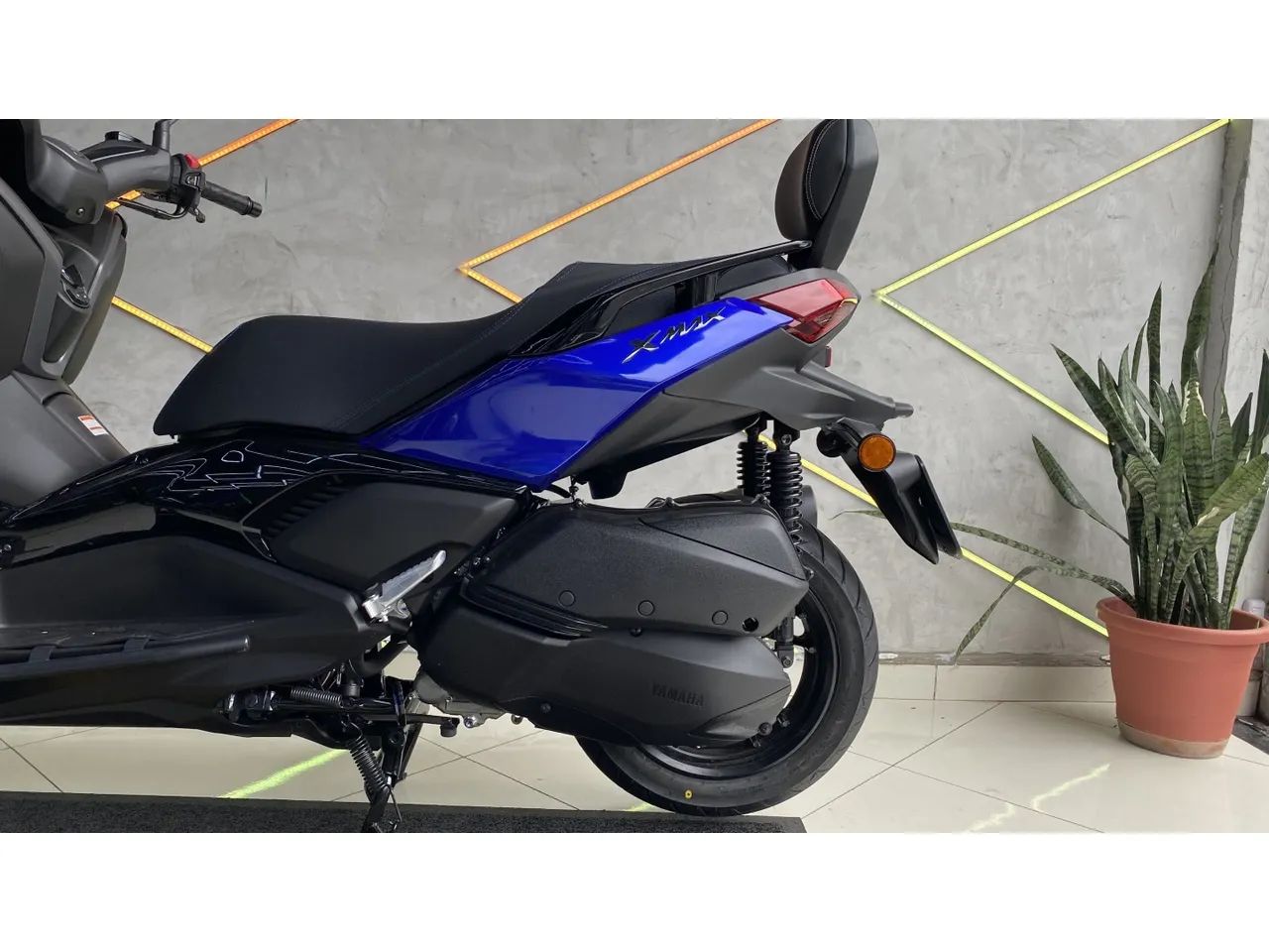 Yamaha Xmax 300 connected abs 2027 - Foto 4