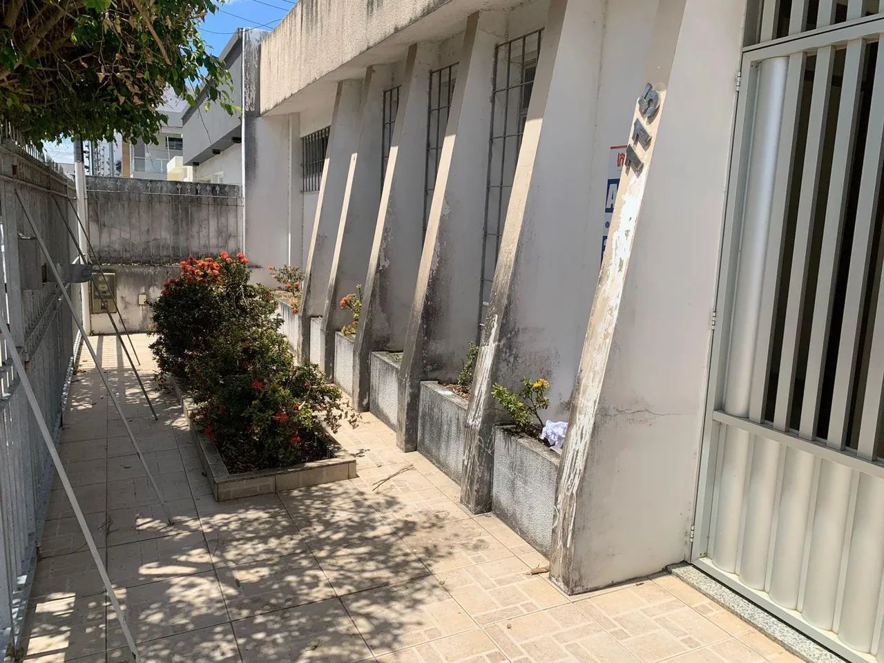 Casa bem localizada, à venda e para locação, Centro, Itabaiana, SE. - Foto 3