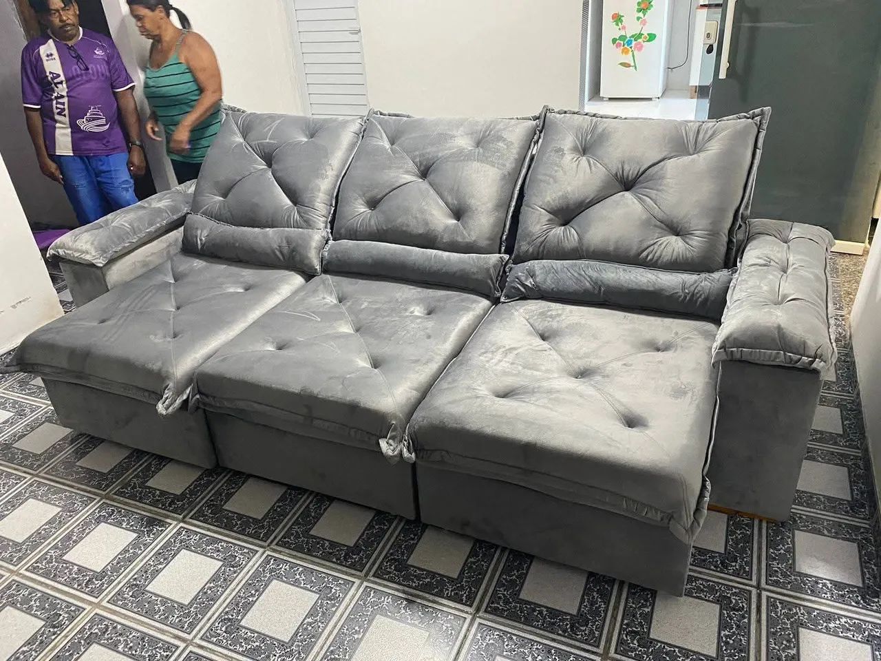 Sofá retrátil e reclinavel 2 metros 70 - Foto 2