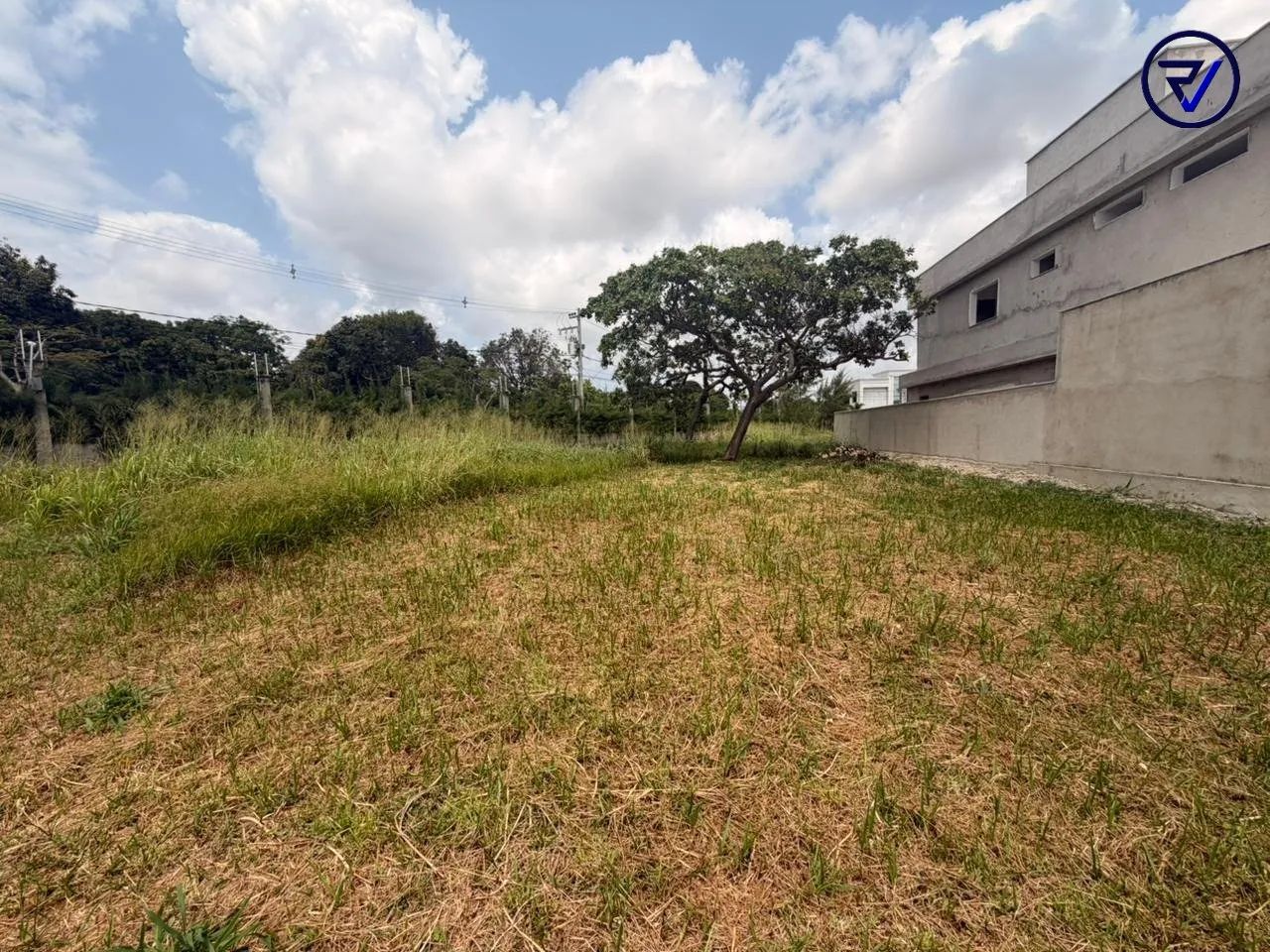 Lote de Esquina 481m² no Reserva Terra Brasilis