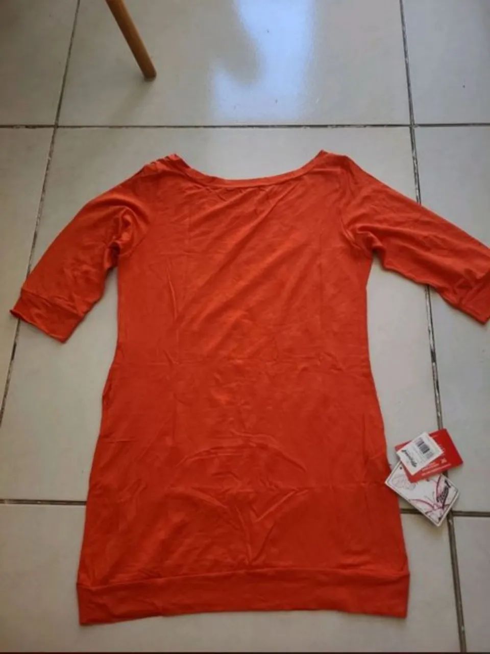vestido laranja estampado - Foto 2