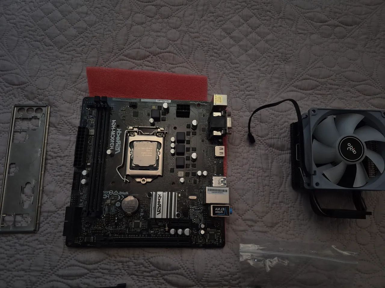 Kit processador e placa mae I5 8500 , H310CM-HG4 + cooler - Foto 4
