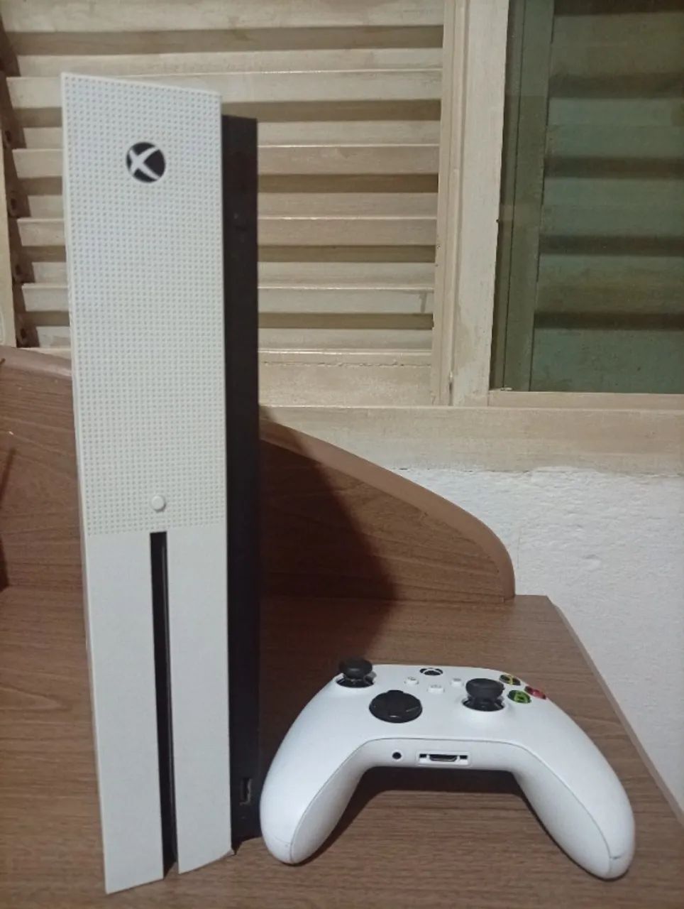 Xbox One S 1tb - Foto 2