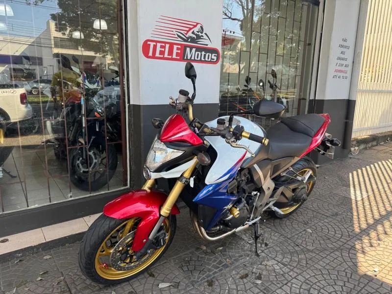 HONDA CB 1000R 2013 - Foto 4