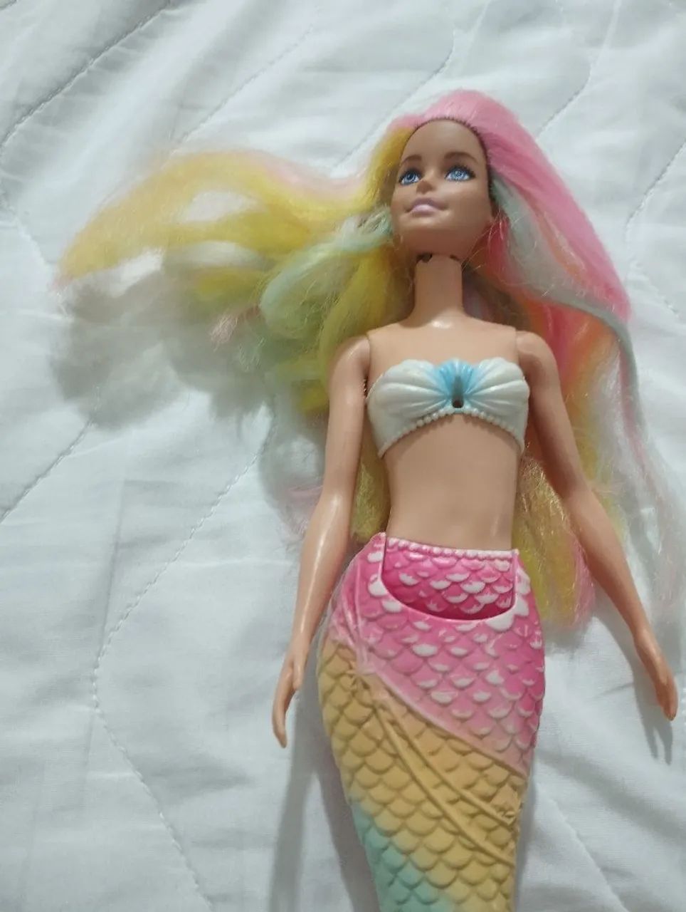 Boneca Barbie Dreamtopia sereia arco íris  - Foto 2