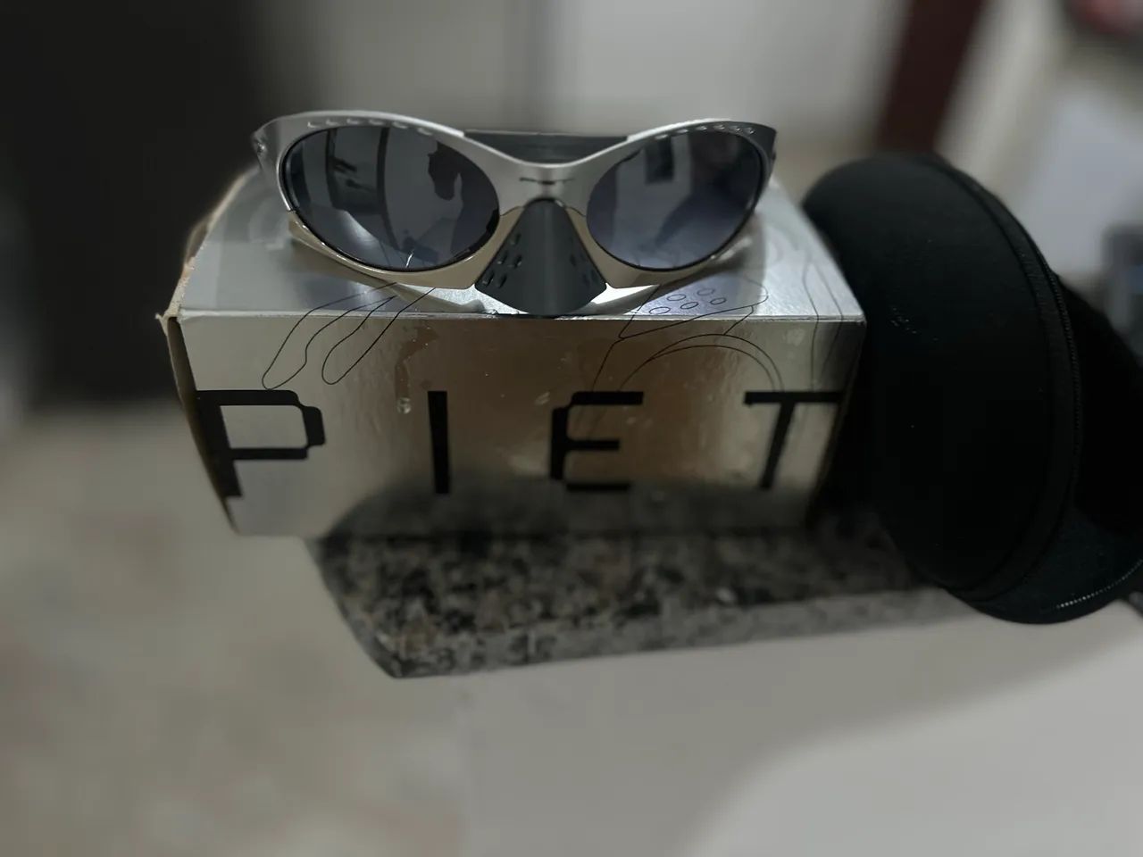 Oakley Plantaris Piet - Acessórios - Jardim das Rosas (Zona Norte 