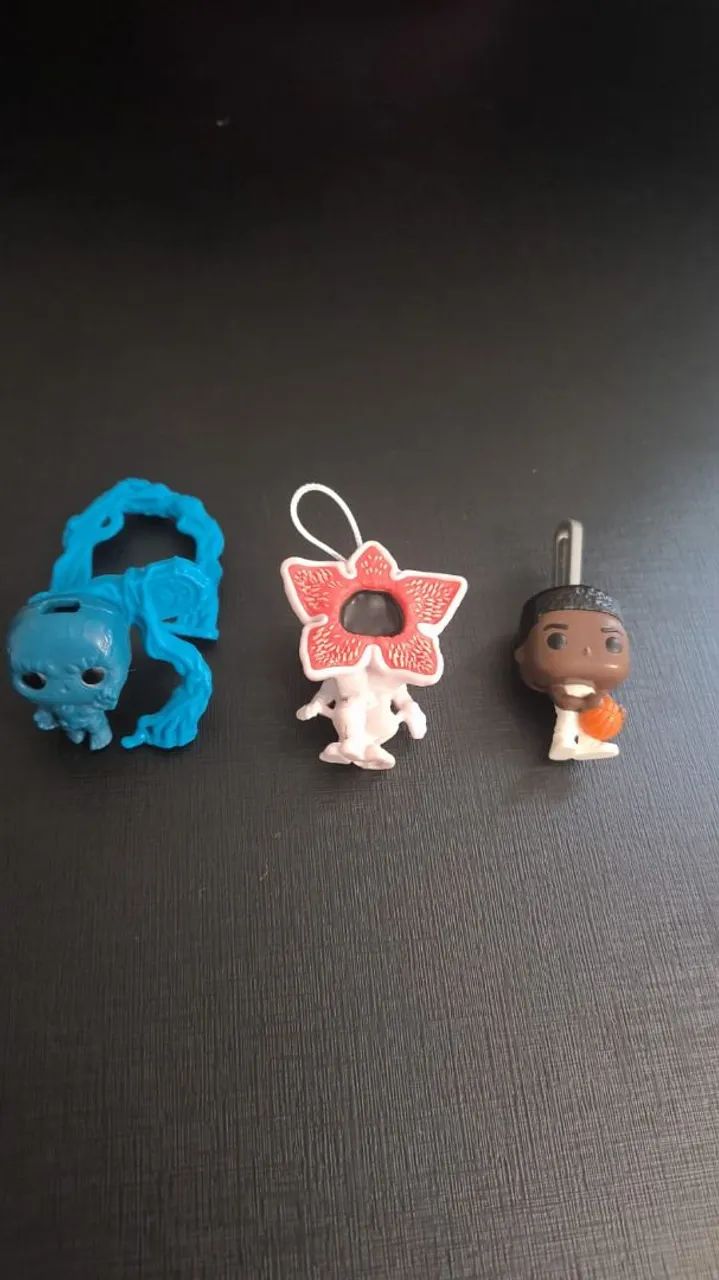 Bonecos da série Stranger things 