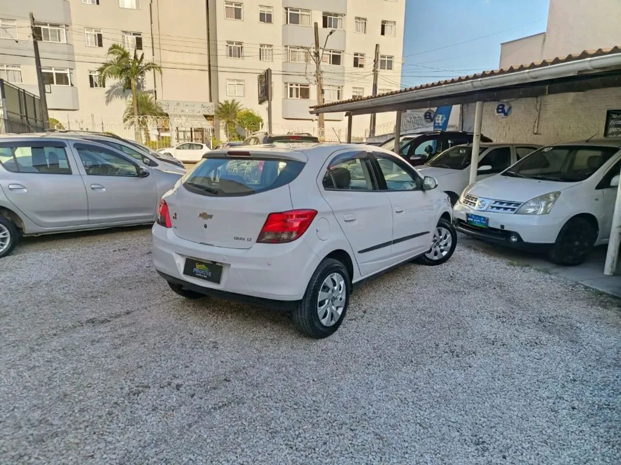 Chevrolet Onix Hatch LT 1.4 8V Flex Mec. 4P 2014 - Foto 4