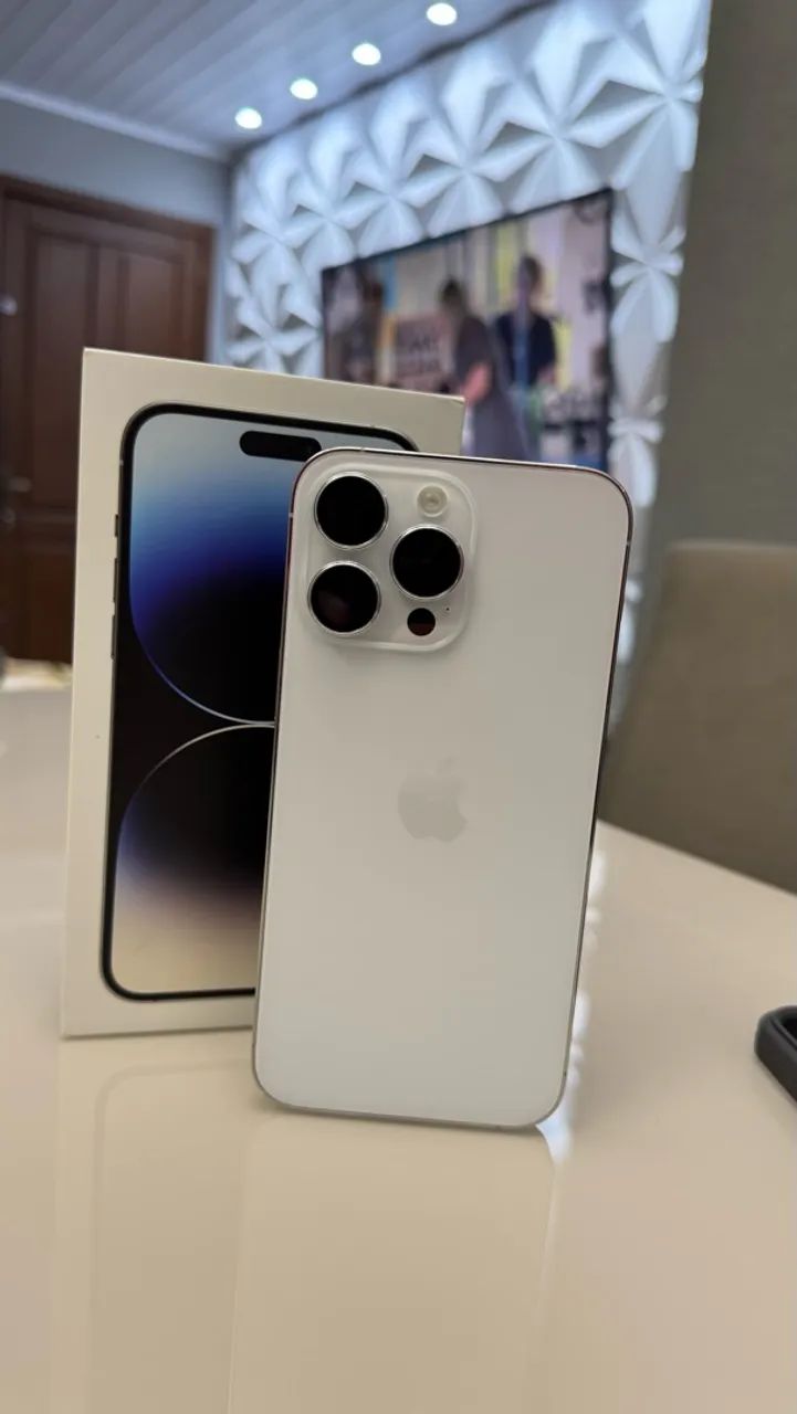 iPhone 14 Pro Max 256GB IMPECÁVEL - Celulares e Smartphones