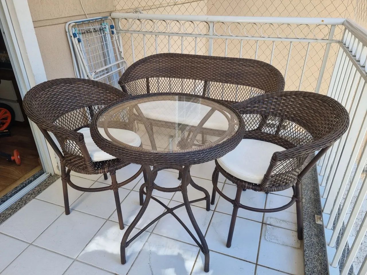 Conjunto de mesa em rattan - Foto 3