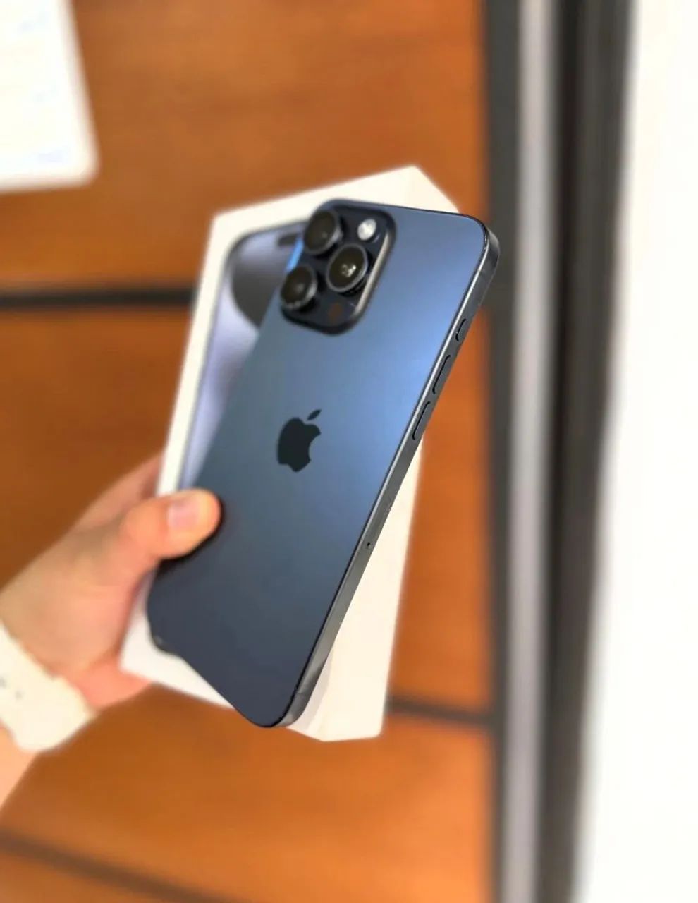 IPHONE 15 PRO MAX 256GB ( TODO ORIGINAL SEM MARCAS) - Foto 3