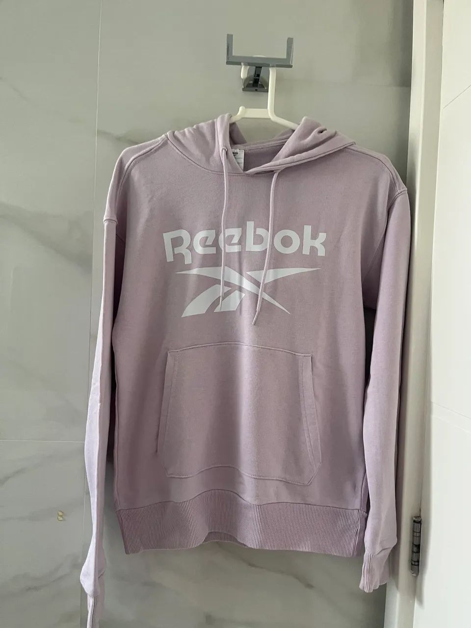 casaco moletom fechado reebok