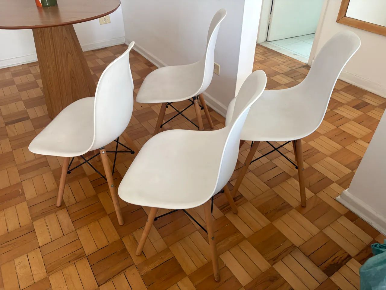 conjunto de cadeiras eames para mesa de jantar  - Foto 2