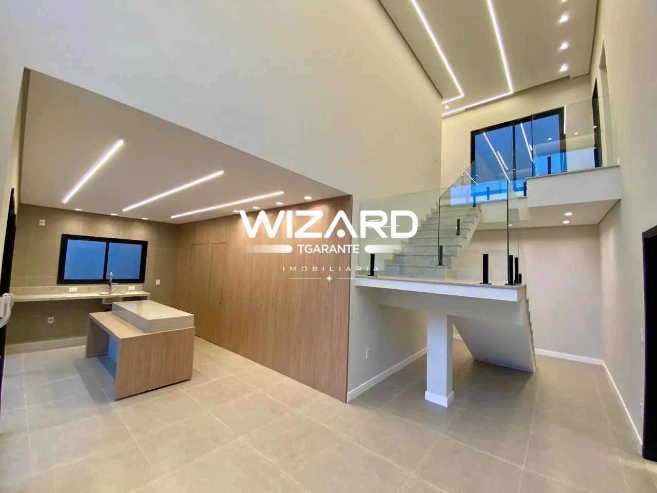 Casa para venda com três quartos, suíte e closet - Foto 2