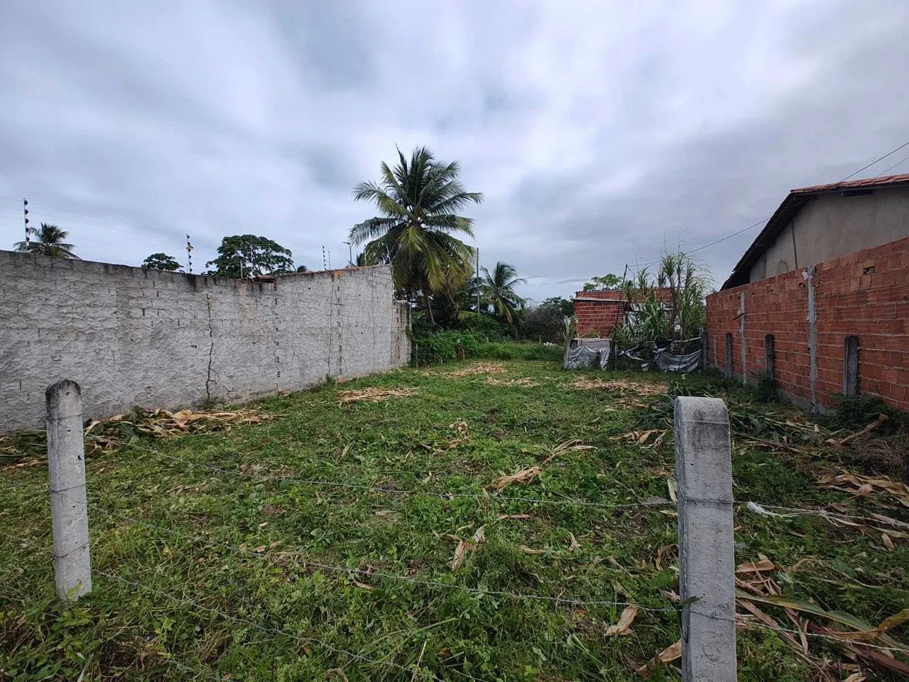TERRENO NO MOSQUEIRO - M.C - ANALISO TROCA EM CARRO E MOTO [33113]