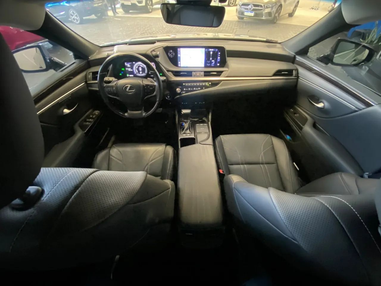 Lexus ES300h ES-300H ES300h 2.5 16V Aut. (hybrid), foto 11 de 20