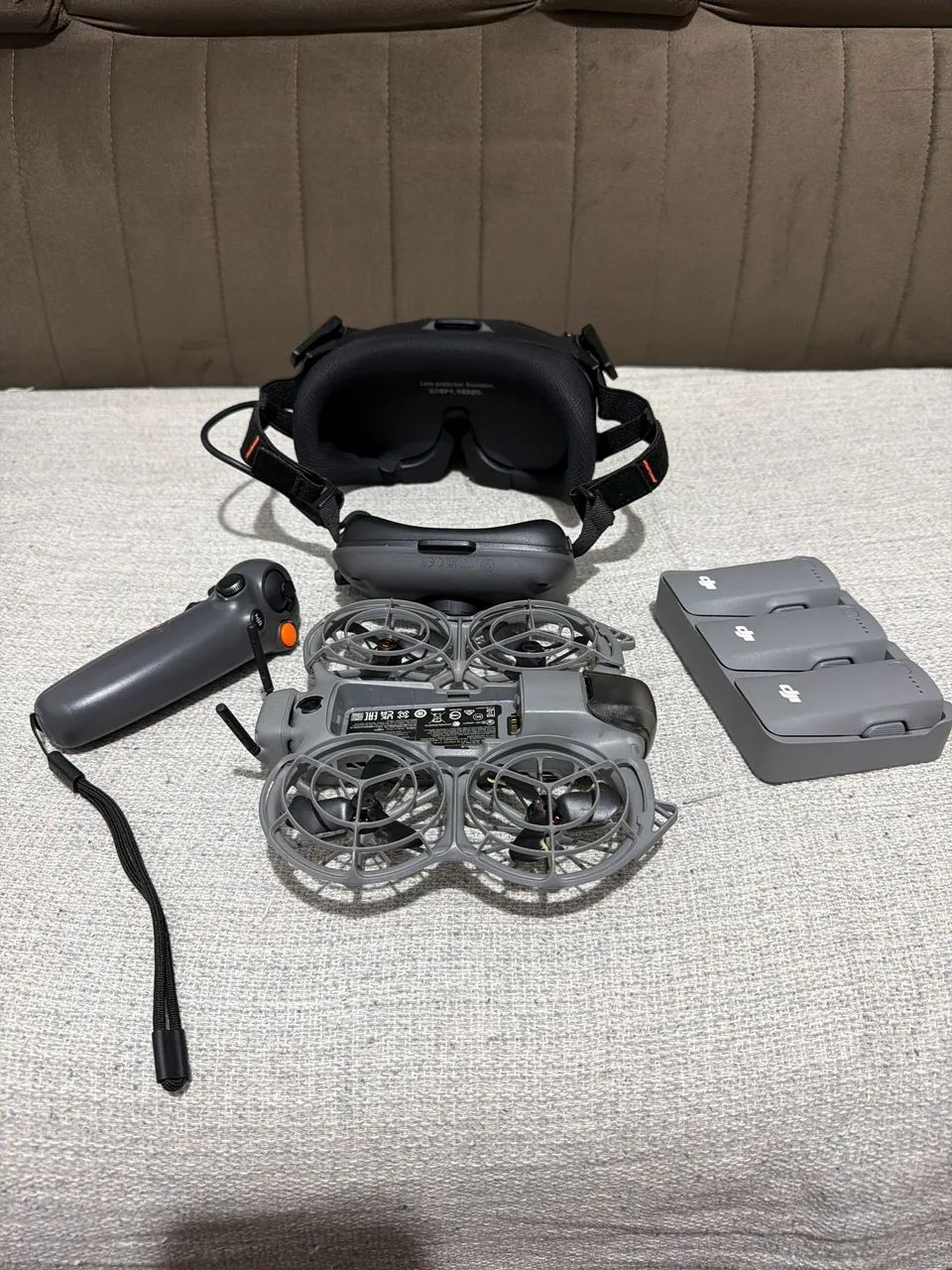 Drone DJI Neo 2 - Combo Fly More - Foto 2