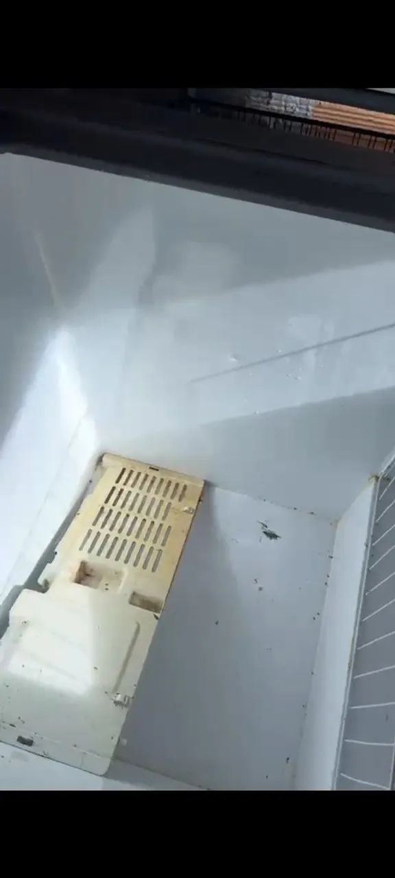 FREEZER horizontal 309L usado mais está bem inteiro e funcionando  - Foto 4