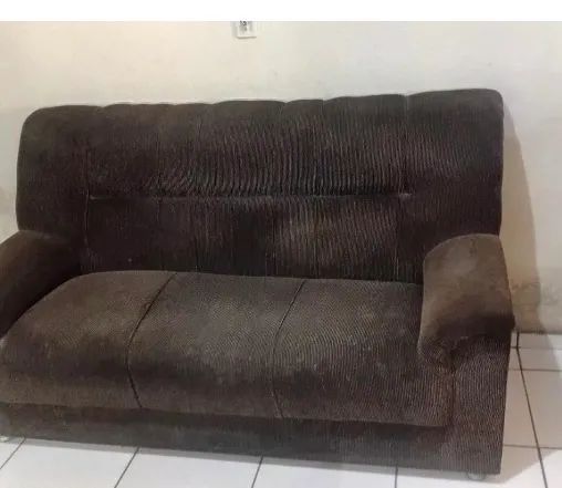 Vendo jogo de sofá de 03 e 02 lugares  - Foto 2