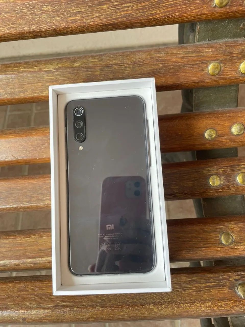 Xiaomi Mi 9 SE 64gb - Foto 2