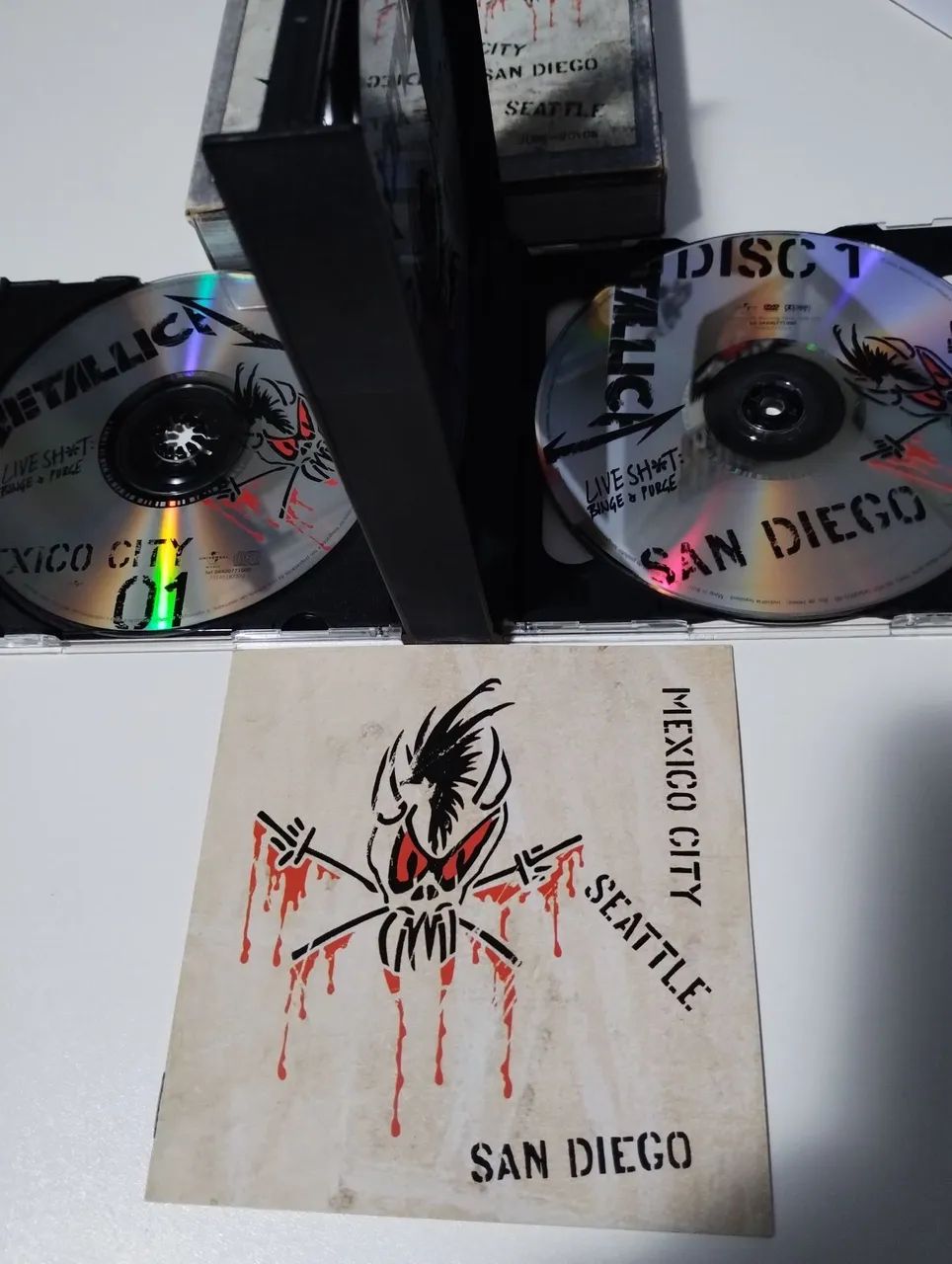 Box Metallica - Live Shit: Binge & Purge 3 CD + 2 DVD RARO