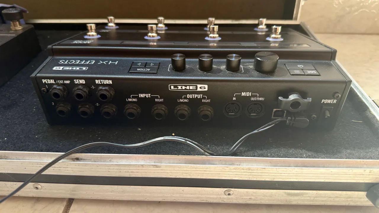 Pedaleira Hx Effects Line 6 para guitarra - Instrumentos musicais