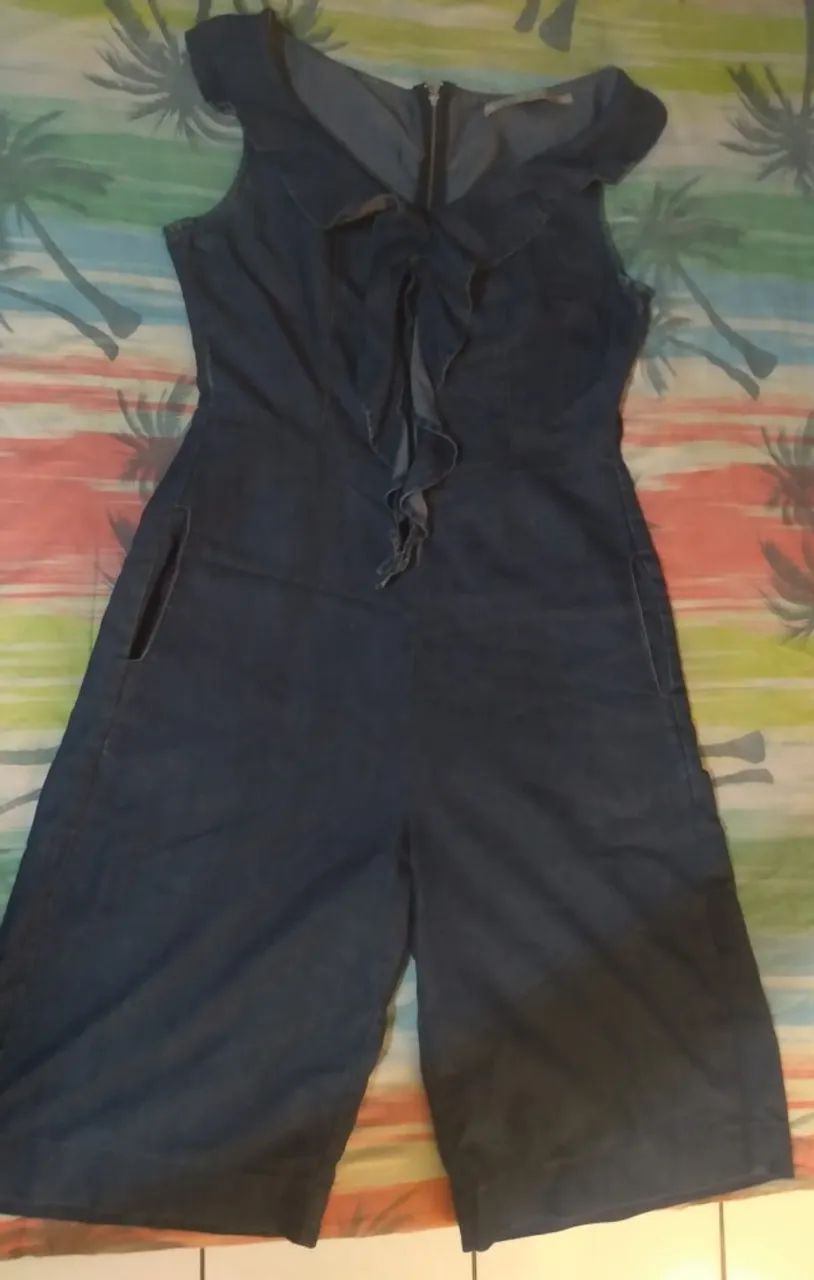 Macacão jeans pantacourt COLMEIA veste 40 - Foto 3