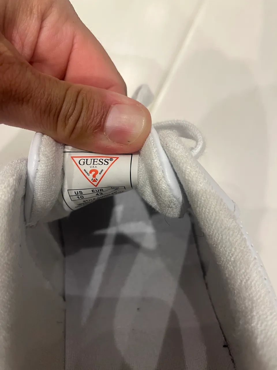 Tênis Guess original - comprado na Europa - Foto 3