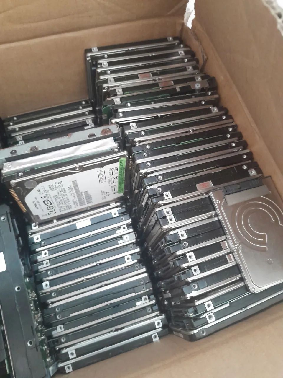 Lote 98 HDs Notebook + PC 2,5" e 3,5" - Sucata - Sem Teste - Foto 3