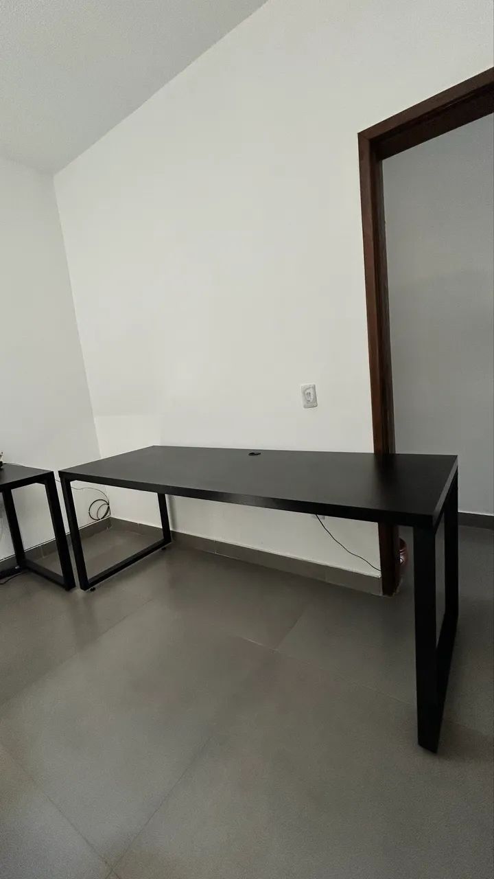 Mesa escritório/ escrivaninha 