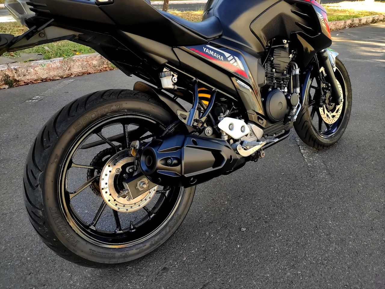 FAZER 250  - Foto 4